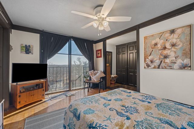 1800 7th Street 10E, East Moline, IL 61244