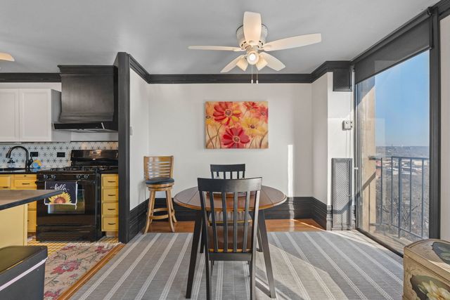 1800 7th Street 10E, East Moline, IL 61244