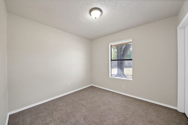 5300 Stagetrail Drive, Arlington, TX 76017