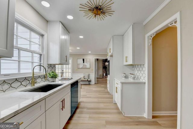 4929 Joy Lane SW, Lilburn, GA 30047