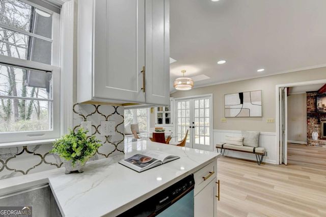 4929 Joy Lane SW, Lilburn, GA 30047