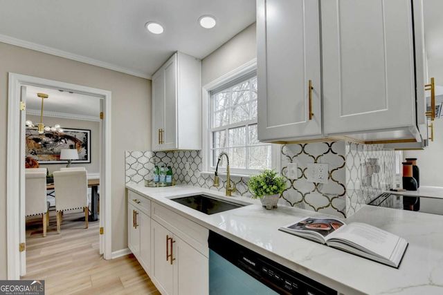 4929 Joy Lane SW, Lilburn, GA 30047