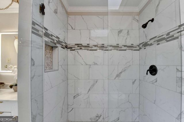 4929 Joy Lane SW, Lilburn, GA 30047