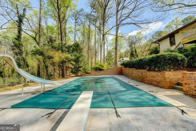 4929 Joy Lane SW, Lilburn, GA 30047