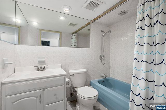 241 Hawthorne Street, Scotch Plains, NJ 07076