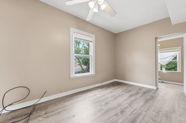 7037 S Washtenaw Avenue, Chicago, IL 60629