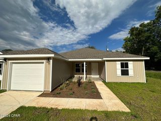900 N Tracy Street, Bonifay, FL 32425
