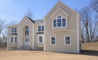 29 Soluri Lane, Stony Point, NY 10980