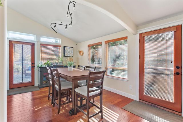 101 Cedar Ridge Terrace, Rogue River, OR 97537