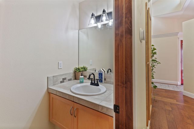 101 Cedar Ridge Terrace, Rogue River, OR 97537