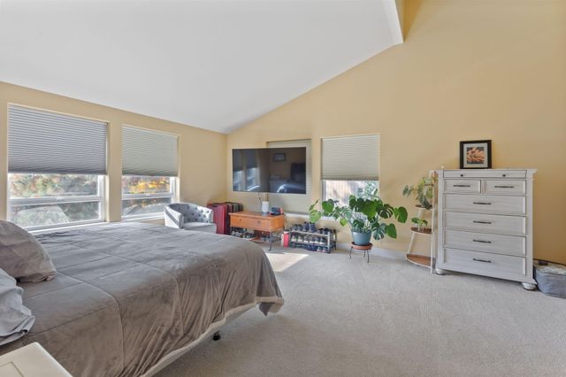 101 Cedar Ridge Terrace, Rogue River, OR 97537