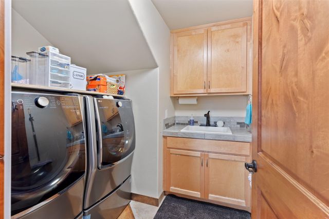 101 Cedar Ridge Terrace, Rogue River, OR 97537