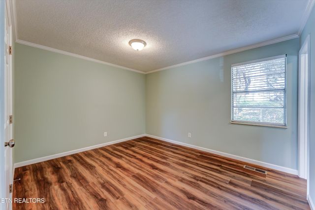 5620 Karen Drive, Knoxville, TN 37918