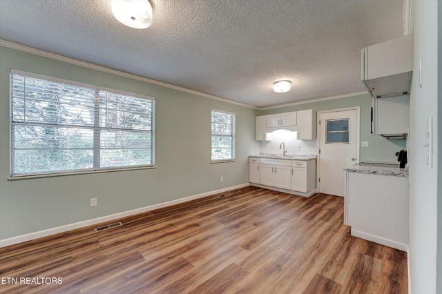 5620 Karen Drive, Knoxville, TN 37918