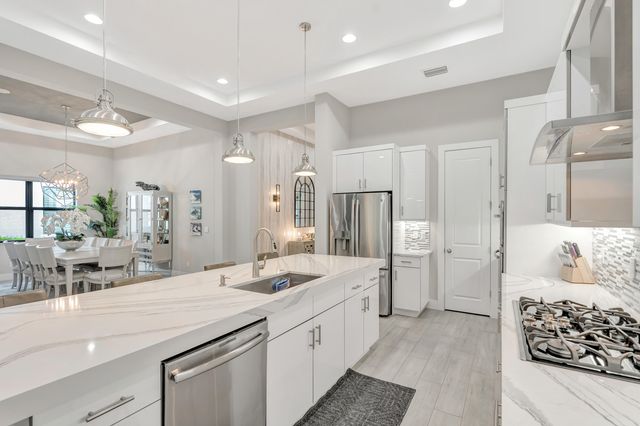 13726 Artisan Circle, Palm Beach Gardens, FL 33418