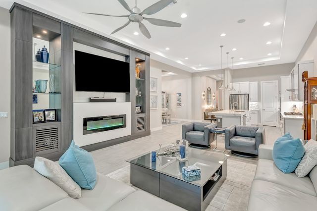 13726 Artisan Circle, Palm Beach Gardens, FL 33418