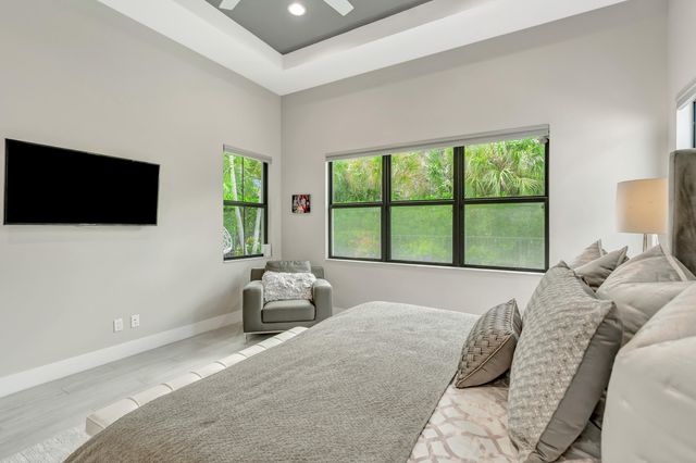 13726 Artisan Circle, Palm Beach Gardens, FL 33418