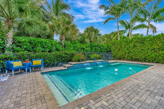 13726 Artisan Circle, Palm Beach Gardens, FL 33418