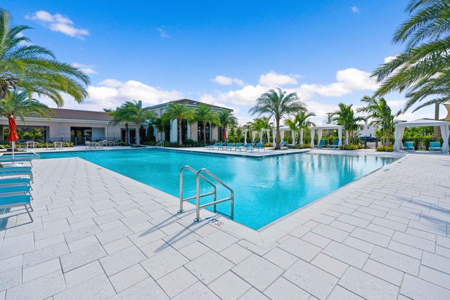 13726 Artisan Circle, Palm Beach Gardens, FL 33418