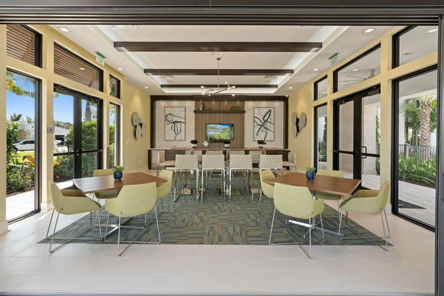 13726 Artisan Circle, Palm Beach Gardens, FL 33418
