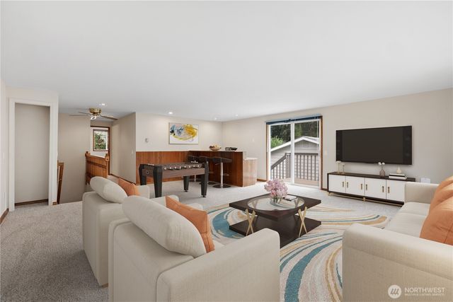 5807 141st Street SW, Edmonds, WA 98026