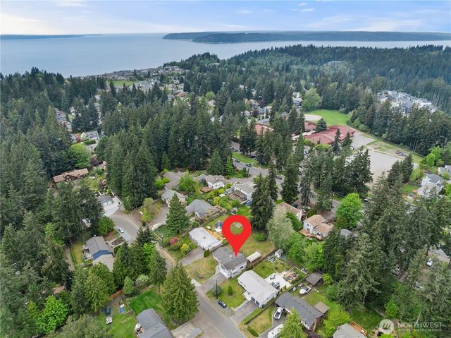 5807 141st Street SW, Edmonds, WA 98026
