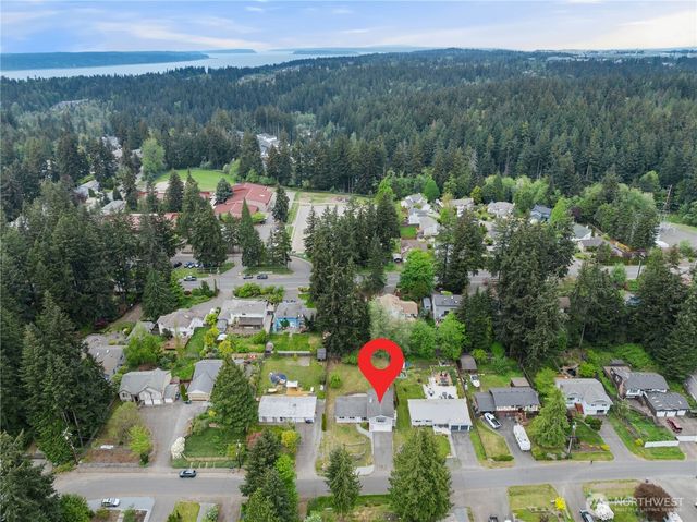 5807 141st Street SW, Edmonds, WA 98026