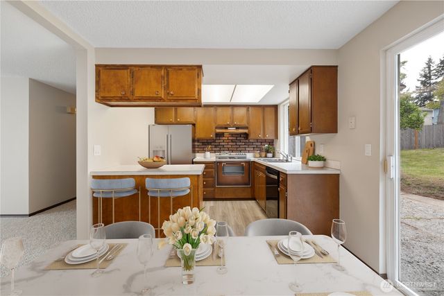 5807 141st Street SW, Edmonds, WA 98026