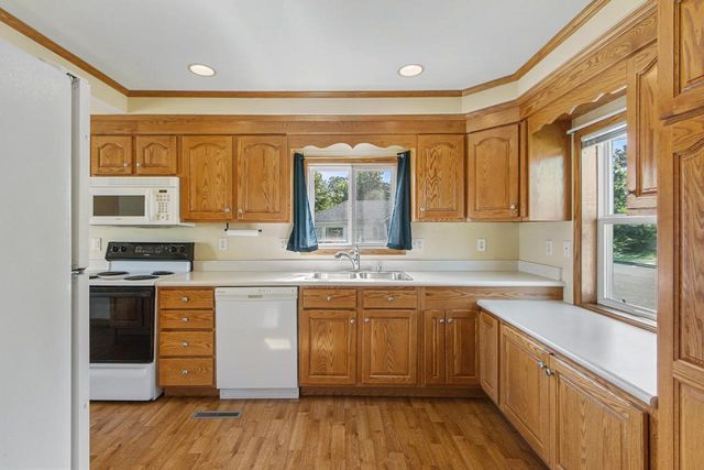 327 N Main Street, Pardeeville, WI 53954