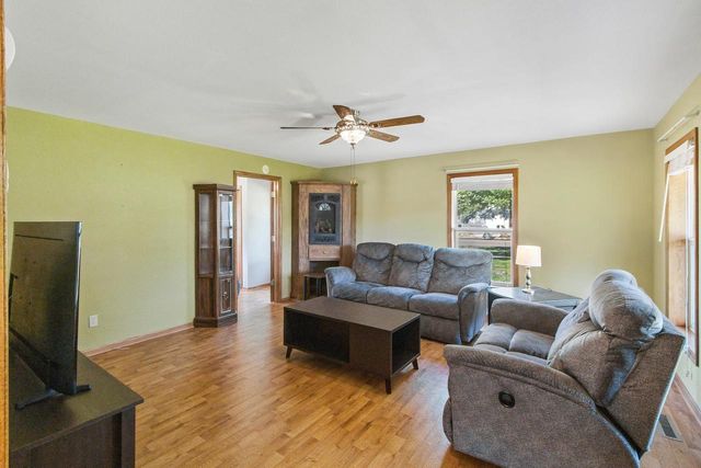 327 N Main Street, Pardeeville, WI 53954