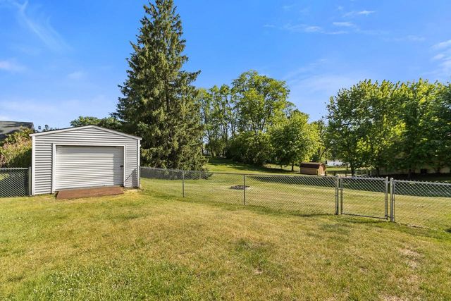 327 N Main Street, Pardeeville, WI 53954