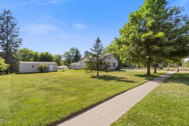 327 N Main Street, Pardeeville, WI 53954
