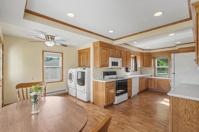 327 N Main Street, Pardeeville, WI 53954
