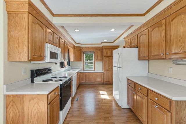 327 N Main Street, Pardeeville, WI 53954