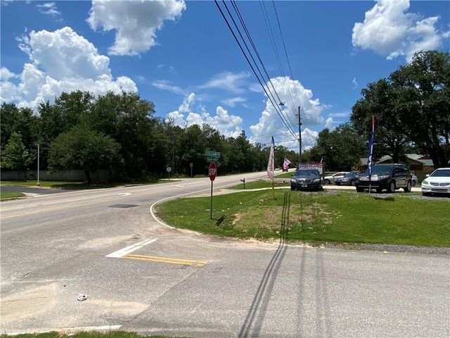 5990 Theodore Dawes Road, Theodore, AL 36582