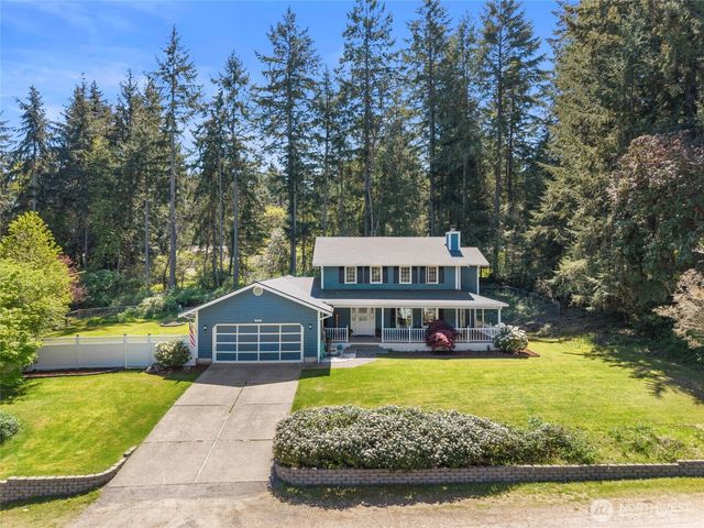 858 Illahee Drive, Fox Island, WA 98333