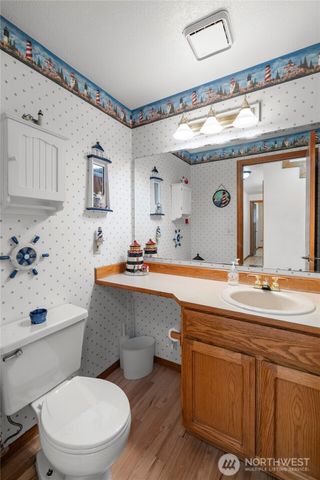 858 Illahee Drive, Fox Island, WA 98333