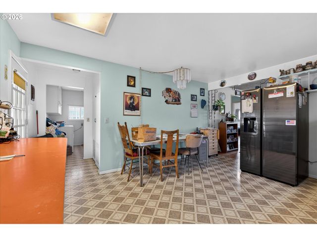 204 LAKE Ave, La Grande, OR 97850