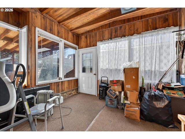 204 LAKE Ave, La Grande, OR 97850