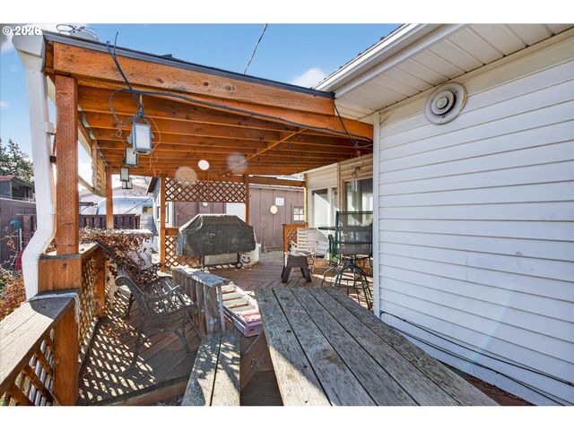 204 LAKE Ave, La Grande, OR 97850