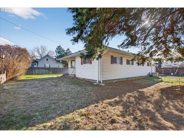 204 LAKE Ave, La Grande, OR 97850