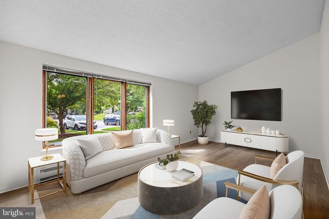 15 OAKRIDGE CT, Lutherville Timonium, MD 21093