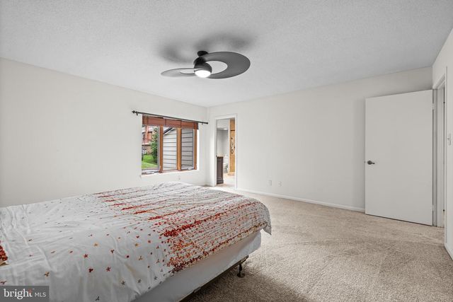 15 OAKRIDGE CT, Lutherville Timonium, MD 21093