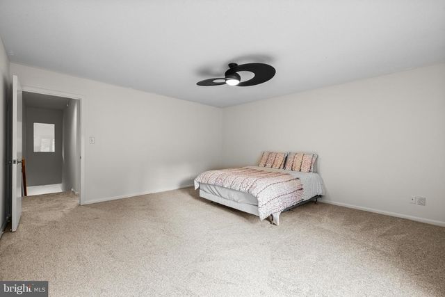 15 OAKRIDGE CT, Lutherville Timonium, MD 21093