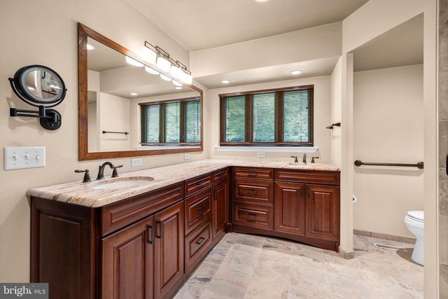 15 OAKRIDGE CT, Lutherville Timonium, MD 21093