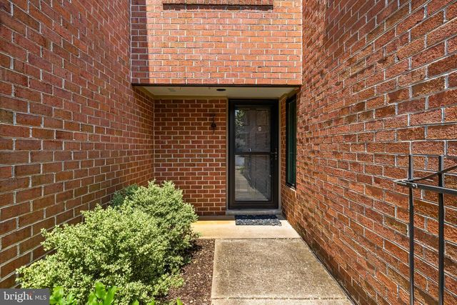 15 OAKRIDGE CT, Lutherville Timonium, MD 21093