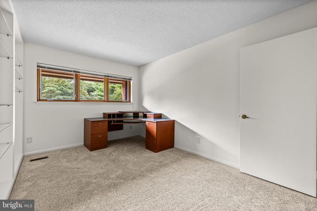 15 OAKRIDGE CT, Lutherville Timonium, MD 21093