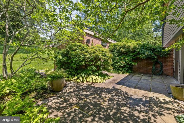 15 OAKRIDGE CT, Lutherville Timonium, MD 21093