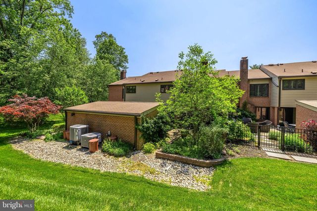 15 OAKRIDGE CT, Lutherville Timonium, MD 21093