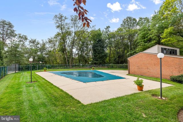 15 OAKRIDGE CT, Lutherville Timonium, MD 21093